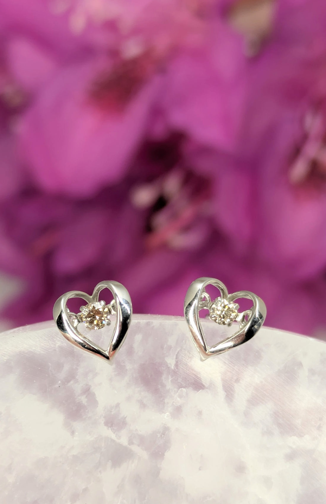 Dancing Diamonds Studs