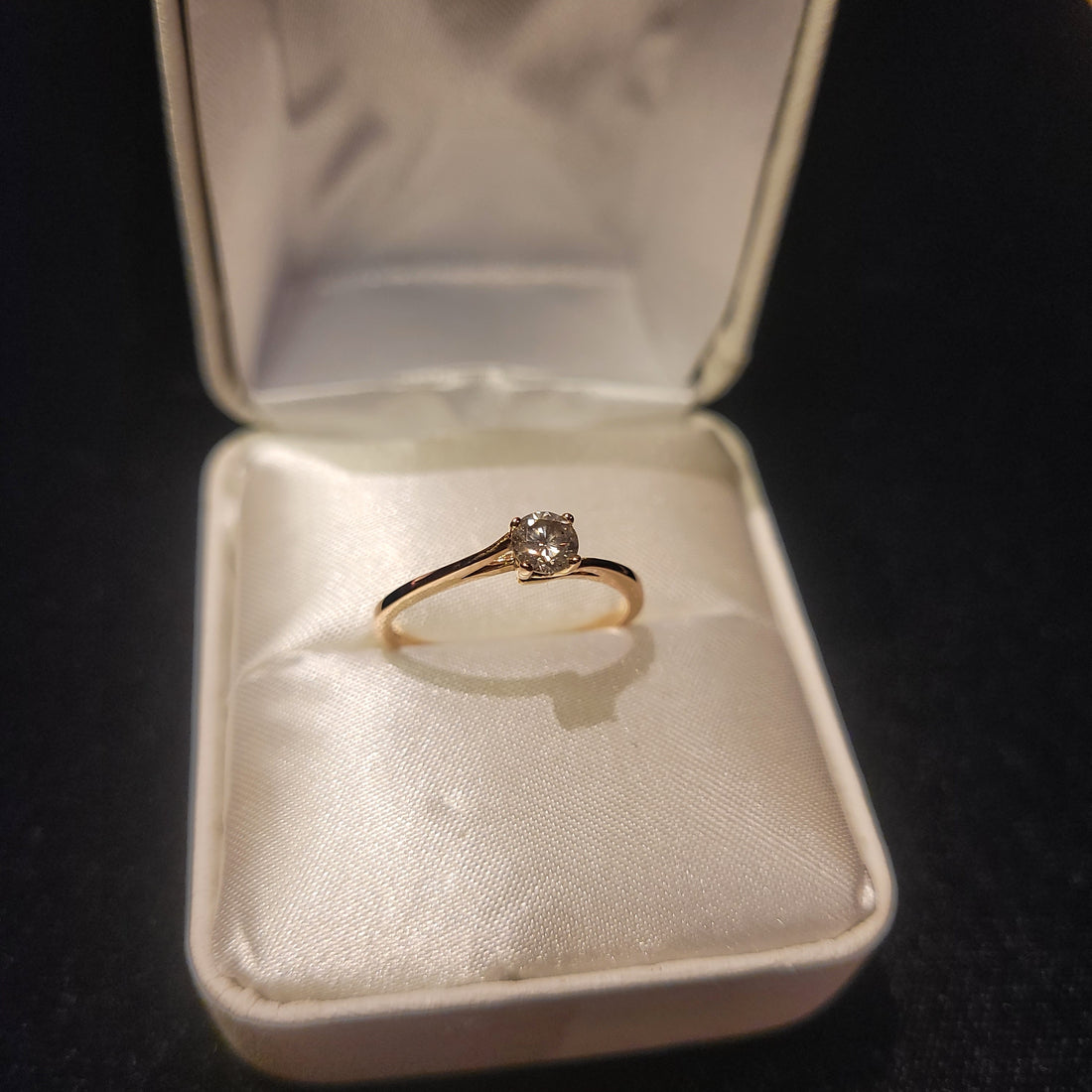 Diamond ring 0.30ct / 14K Gold