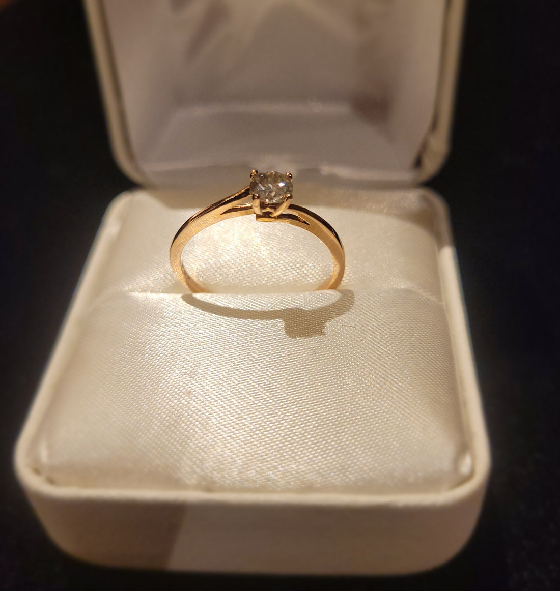 Diamond ring 0.30ct / 14K Gold