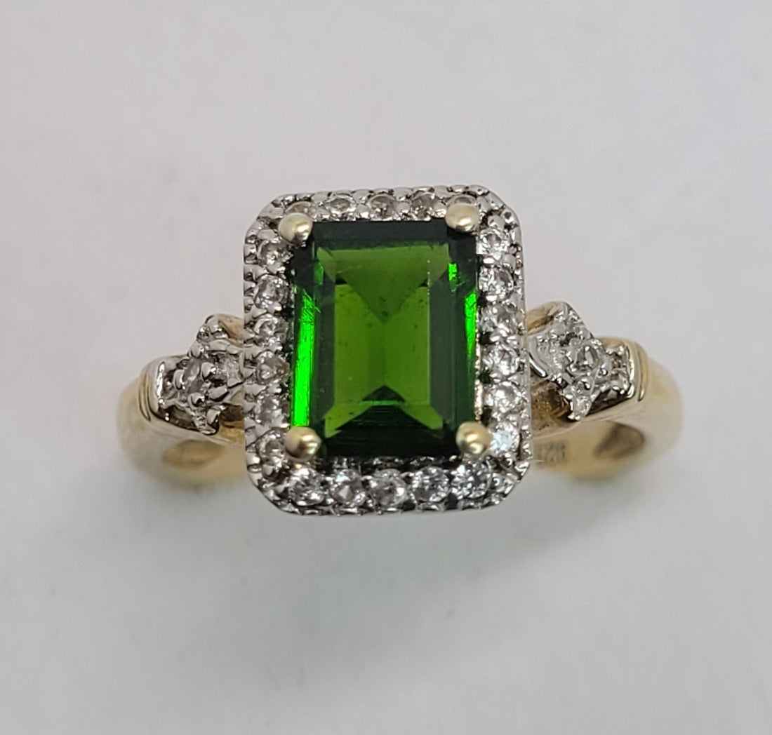 Queen Victoria  6 carat Chrome Diopside 925