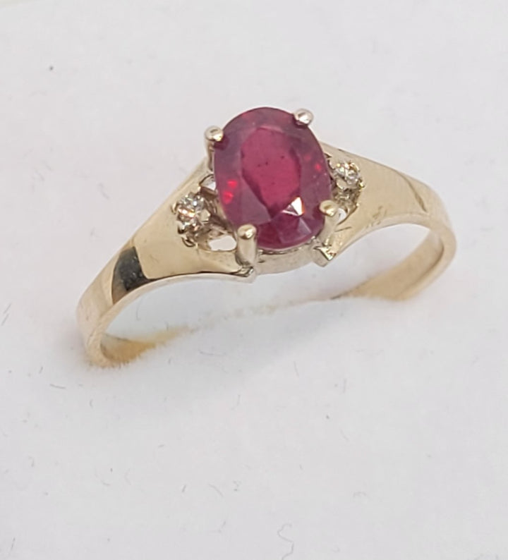 Ambrosia 1ct Ruby 10k  Yellow Gold