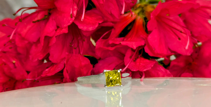 Fancy Greenish Yellow Diamond