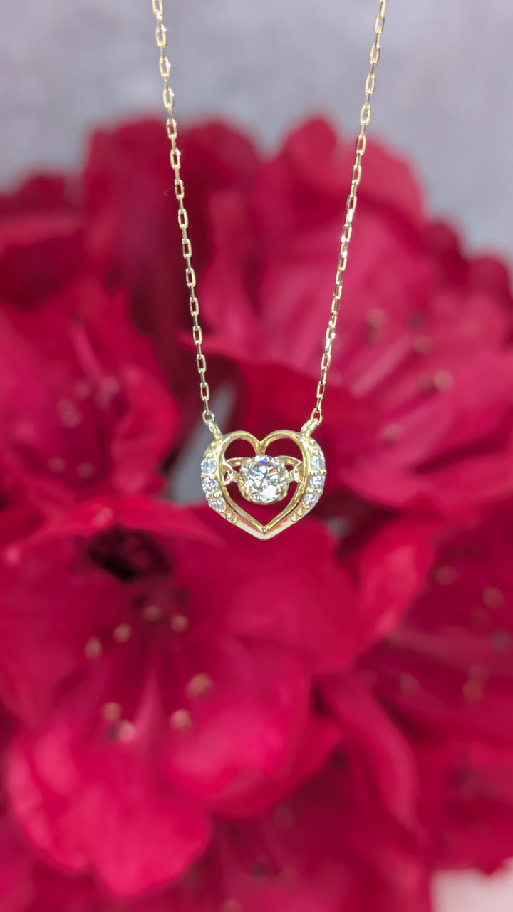 Dancing Diamonds Necklace